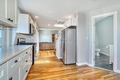 695 E 4th St unit 3, Boston, MA 02127 - photo 3
