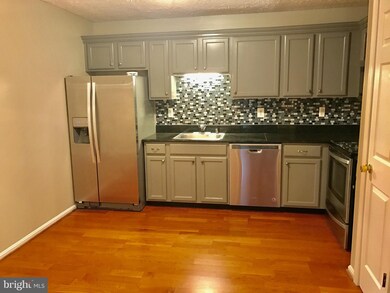 8834 Goose Landing Cir, Columbia, MD 21045 - photo 6