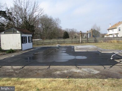 202 Franklin Ct, Mullica Hill, NJ 08062 - photo 4