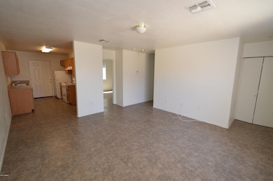 3516 E Monte Vista Dr unit 2, Tucson, AZ 85716 - photo 2