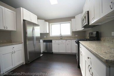 1317 Windemere Ave, Naperville, IL 60564 - photo 3