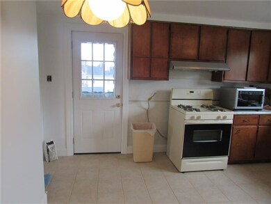 Large eat-in kitchen