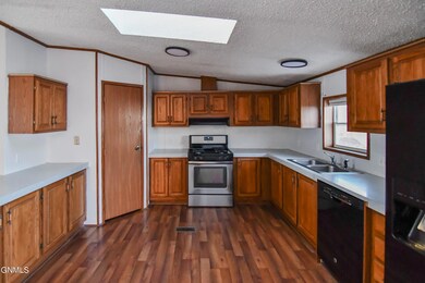 4510 Camden-24