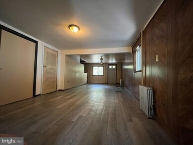 208 W Front St, Lansford, PA 18232 - photo 3