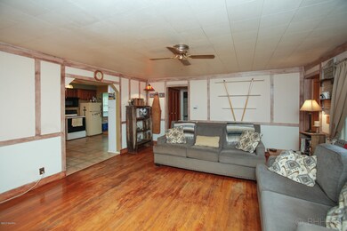 1159 44th st-105