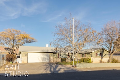 2746 Crestview Dr - Cox (3 of 42)