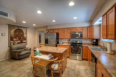 920 S Fraser Cir, Mesa, AZ 85204 - photo 3