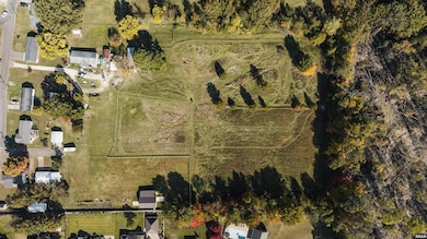 300 Meek St, Martin, TN 38237 - photo 2