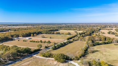 154 N Side Square, Cooper, TX 75432 - photo 2