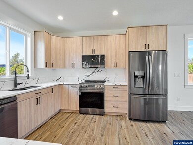 220 Juniper Ave, Gervais, OR 97026 - photo 6