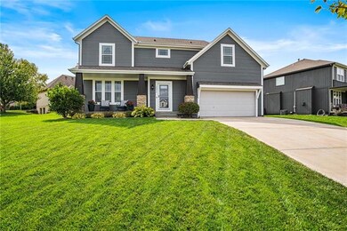 10234 Theden Cir, Lenexa, KS 66220 - photo 2