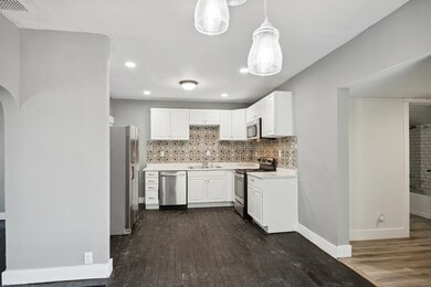 14-104-S-Lowe-St-Dowagiac-MI-46047-Windo