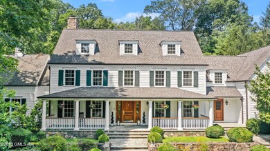 30 Burning Tree Rd, Greenwich, CT 06830 - photo 2