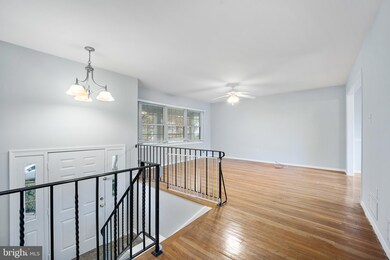 37 Kirby Dr, Morrisville, PA 19067 - photo 5