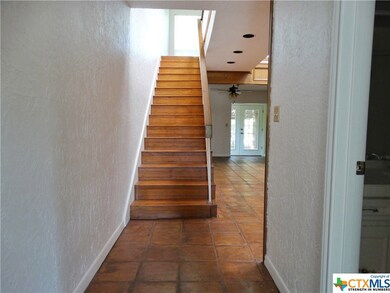 210 Scott St, San Marcos, TX 78666 - photo 6