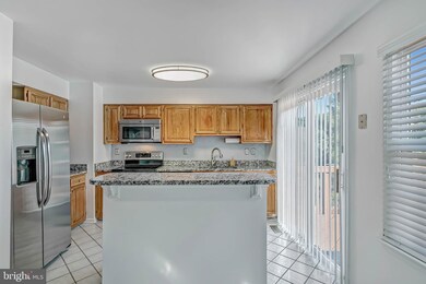 2725 Sweet Clover Ct, Silver Spring, MD 20904 - photo 4
