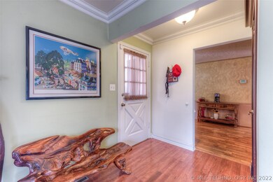 1567 E 60th Pl - Entry