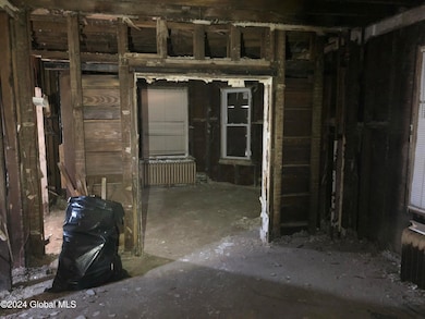 1626 Becker St, Schenectady, NY 12304 - photo 7