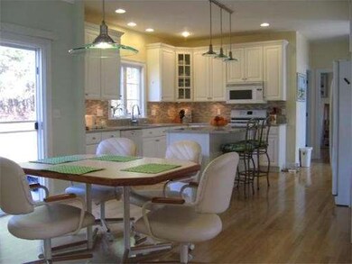 43 Frankland Rd, Ashland, MA 01721 - photo 4