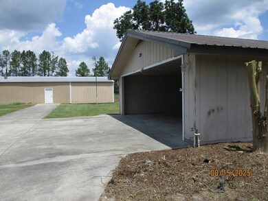 1377 Hutchinson Parrish Rd, Adel, GA 31620 - photo 3