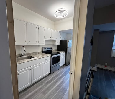 Cartwright Towers II unit GFA, Bridgeport, CT 06604 - photo 6