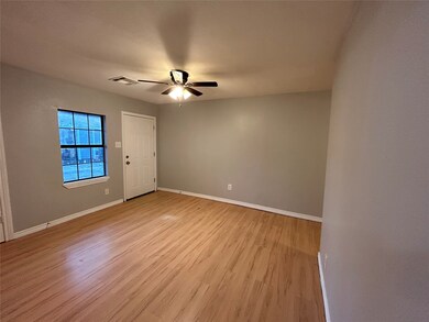 6818 Weston St unit 2, Houston, TX 77021 - photo 2