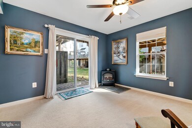 21205 Owls Nest Cir, Germantown, MD 20876 - photo 6