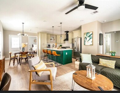 206 Robert Lee Rd, Houston, TX 77009 - photo 2