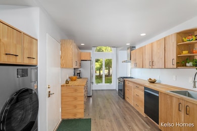 2016 Tall Meadow St NE, Grand Rapids, MI 49505 - photo 7