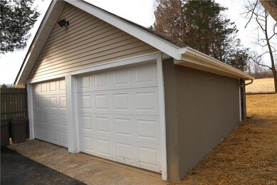 4361 W Saucon Valley Rd, Coopersburg, PA 18036 - photo 4