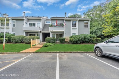 17 Hackamore Ct, Tinton Falls, NJ 07753 - photo 2