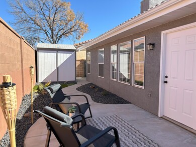 01j Rear of home