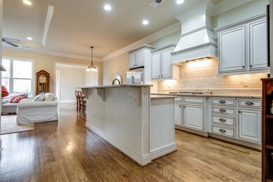 Open kitchen, ideal for entertaining