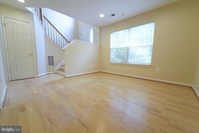 21111 Camomile Ct, Germantown, MD 20876 - photo 6