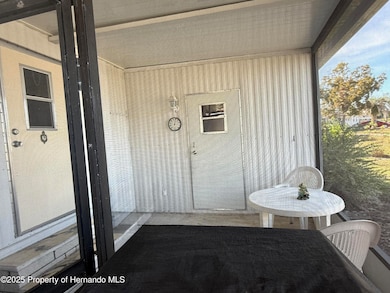 7511 Eastern Circle Dr, Brooksville, FL 34613 - photo 6