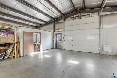 108 W 17th Ave, Tyndall, SD 57066 - photo 3