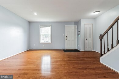 6586 Ducketts Ln, Elkridge, MD 21075 - photo 4