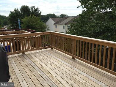 19027 Partridge Wood Dr, Germantown, MD 20874 - photo 5