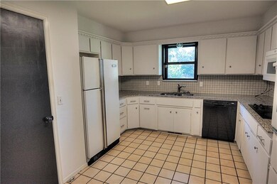 6228 Kingston Rd, Oklahoma City, OK 73122 - photo 7