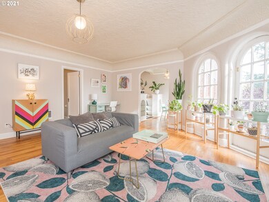 711 NE Randall Ave unit 307, Portland, OR 97232 - photo 4