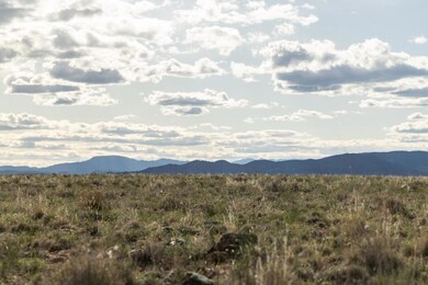 320 Acres in Lund