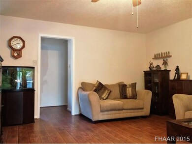 302 Cottonwood Dr, Copperas Cove, TX 76522 - photo 4