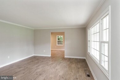 12706 Clearfield Dr, Bowie, MD 20715 - photo 3