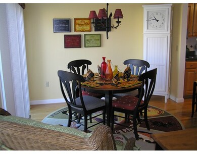 107 Bridle Cross Rd unit 107, Fitchburg, MA 01420 - photo 4