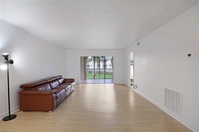 5467 Rattlesnake Hammock Rd unit 208C, Naples, FL 34113 - photo 3