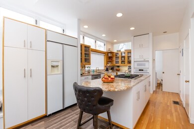 50 Bellingham Rd, Chestnut Hill, MA 02467 - photo 4