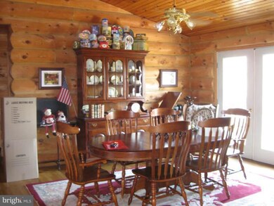 2632 New Hope Rd, Berkeley Springs, WV 25411 - photo 5