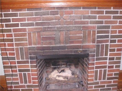 unlisted-address, Allentown, PA 18104 - photo 4