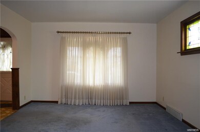 823 17th St unit Front House, Niagara Falls, NY 14301 - photo 4