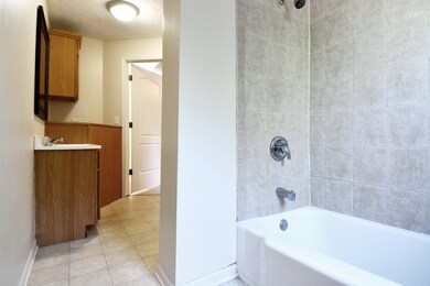 309 Locust St, Lake In the Hills, IL 60156 - photo 4